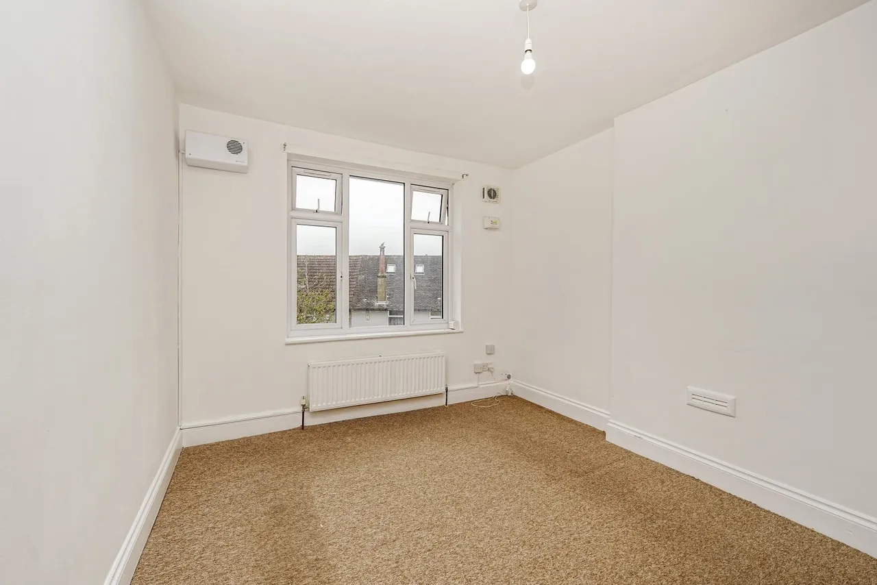 Chinbrook Road, London, SE12, photo 12