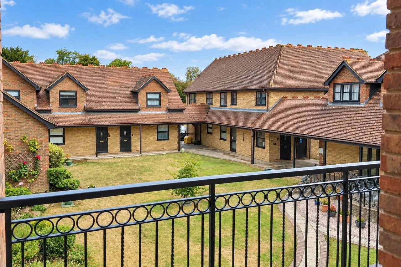 Clarendon Mews, Bexley, photo 13