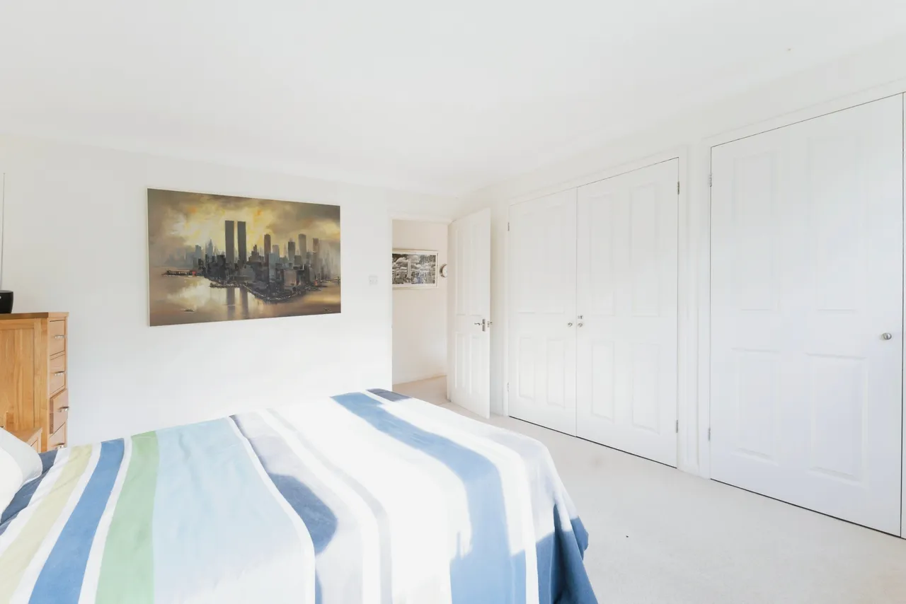 Knowle Lane, Cranleigh, GU6, photo 16