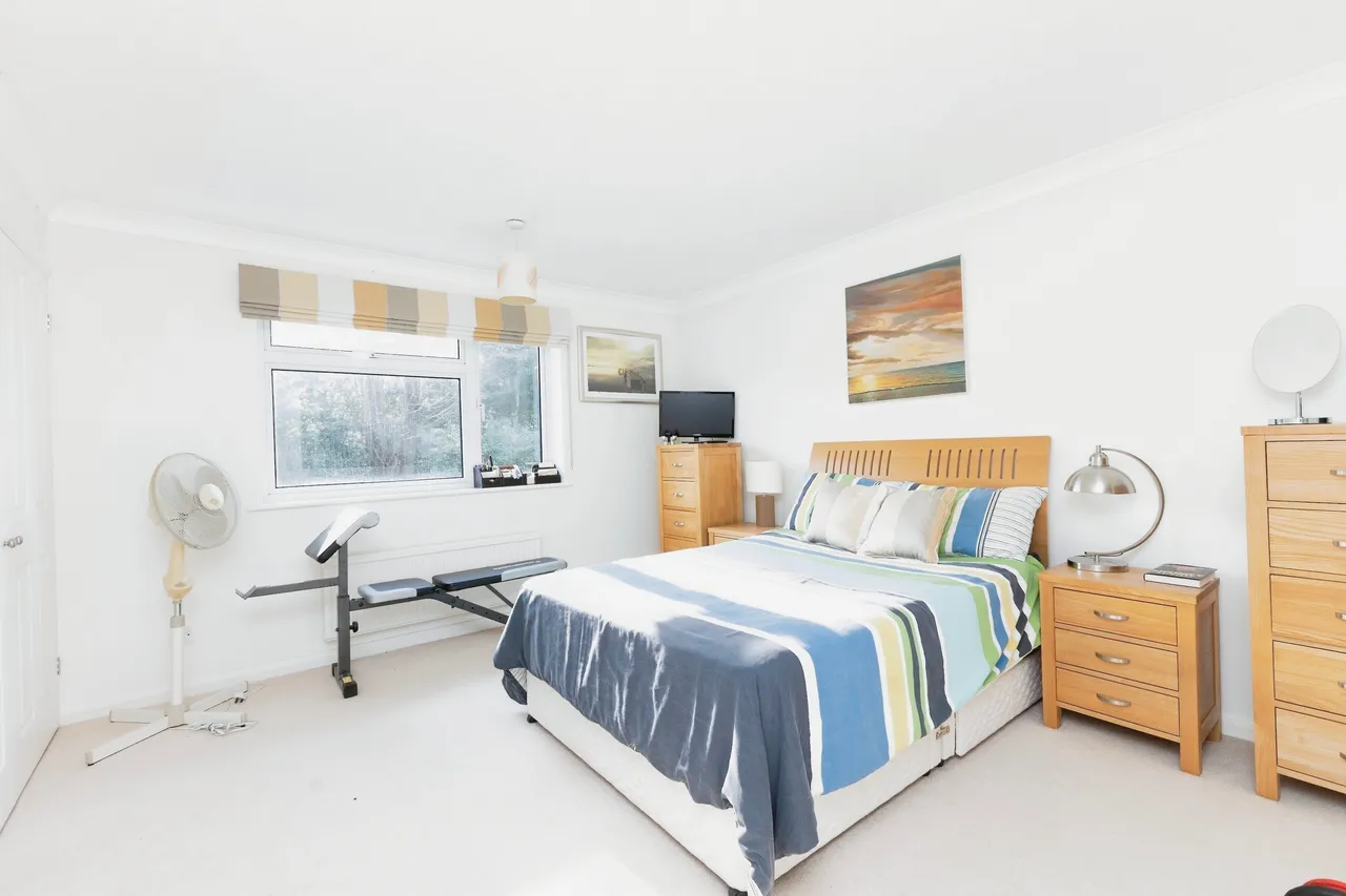 Knowle Lane, Cranleigh, GU6, photo 7