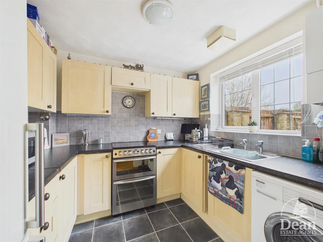 Lych Gate Mews, Lydney, photo 5