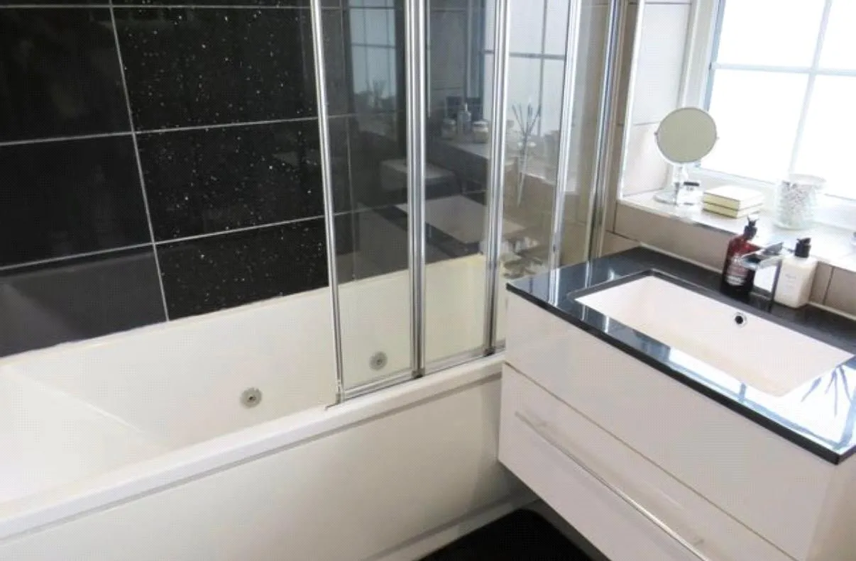 Tuck Road, Rainham, RM13, photo 6