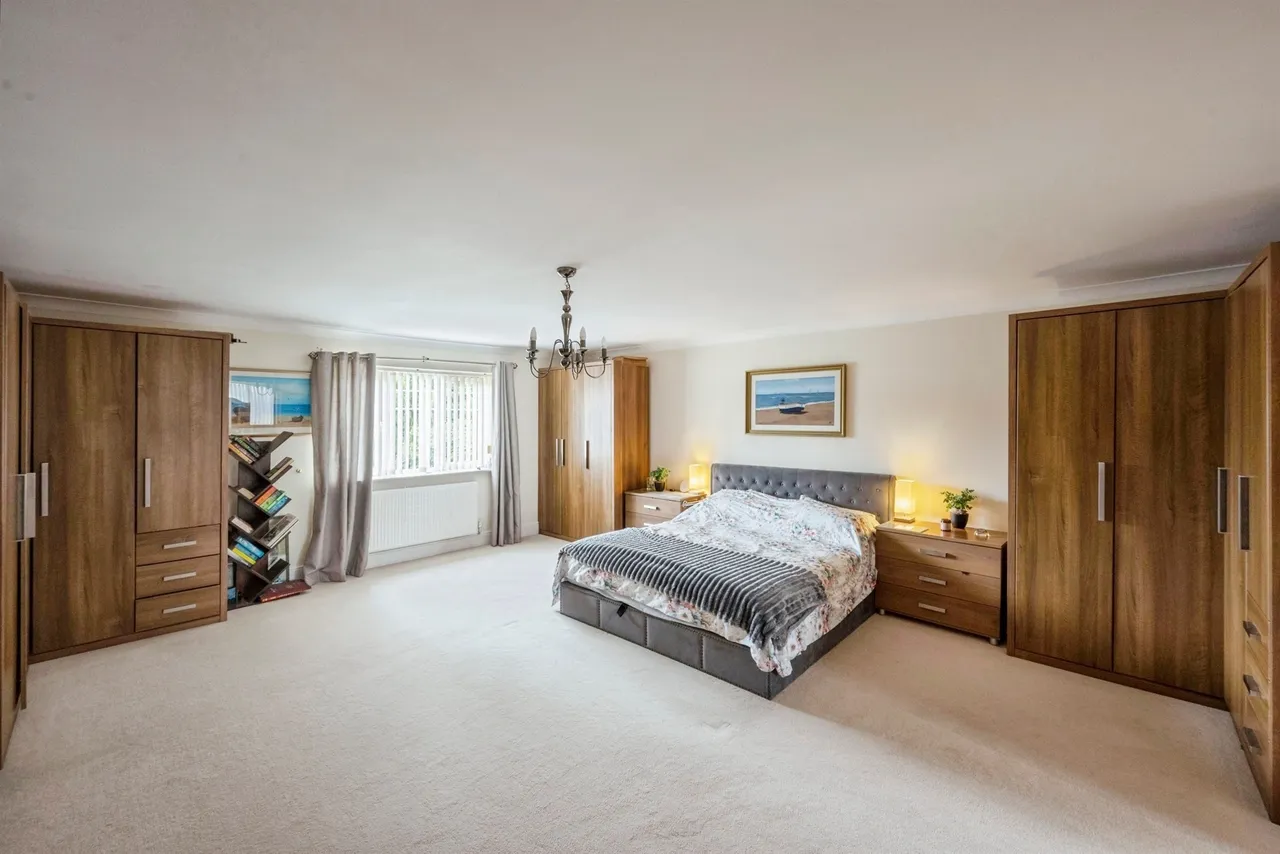 Whiphill Lane, Armthorpe, DONCASTER, photo 10