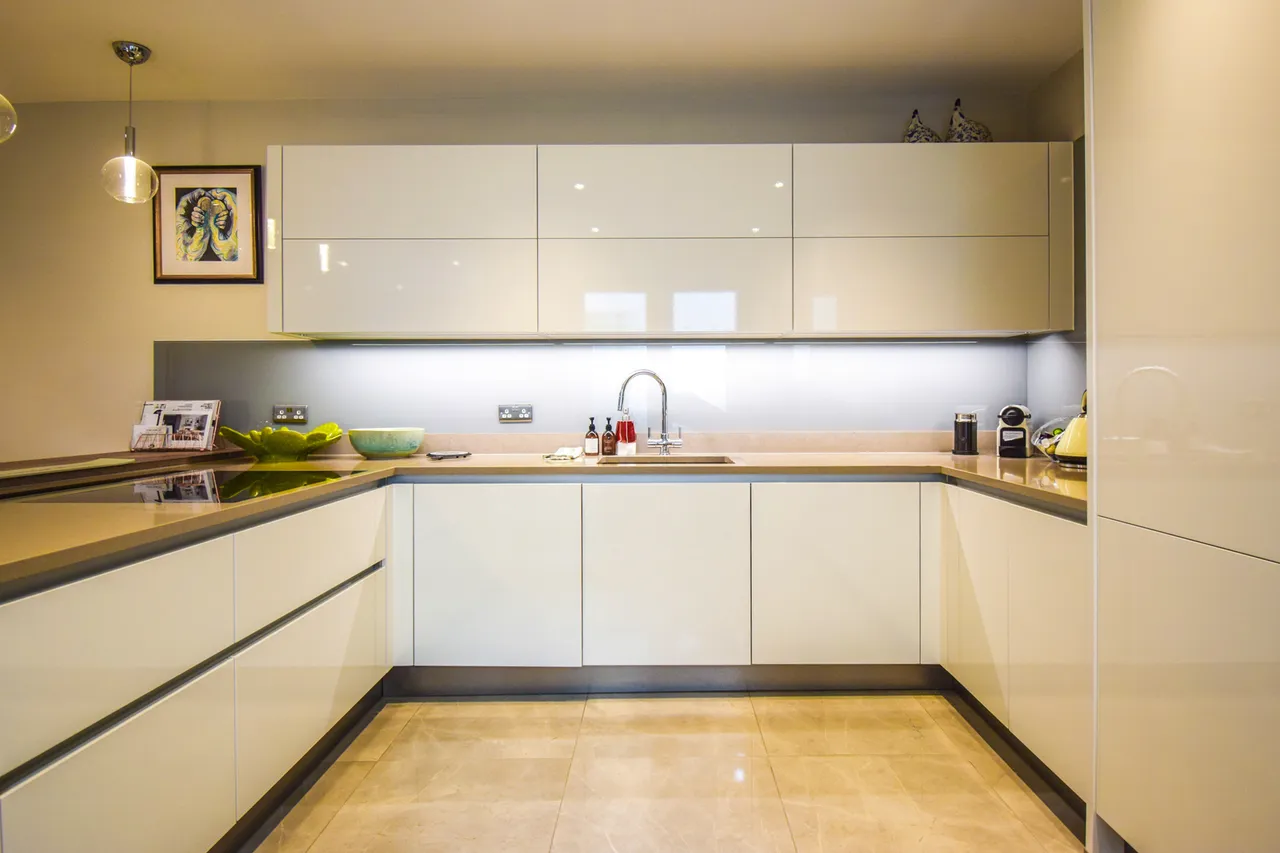 Pembridge Road, Notting Hill, London, photo 8