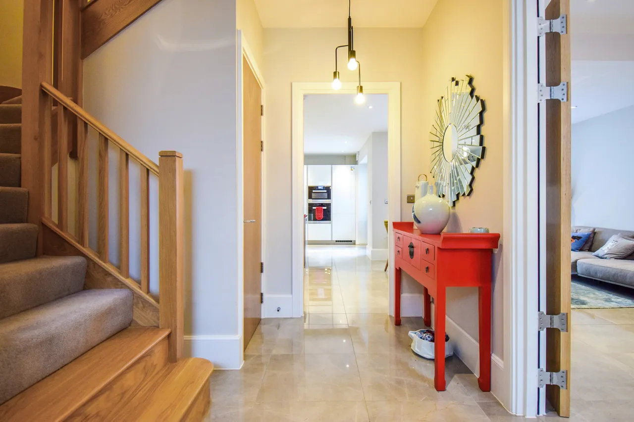 Pembridge Road, Notting Hill, London, photo 10