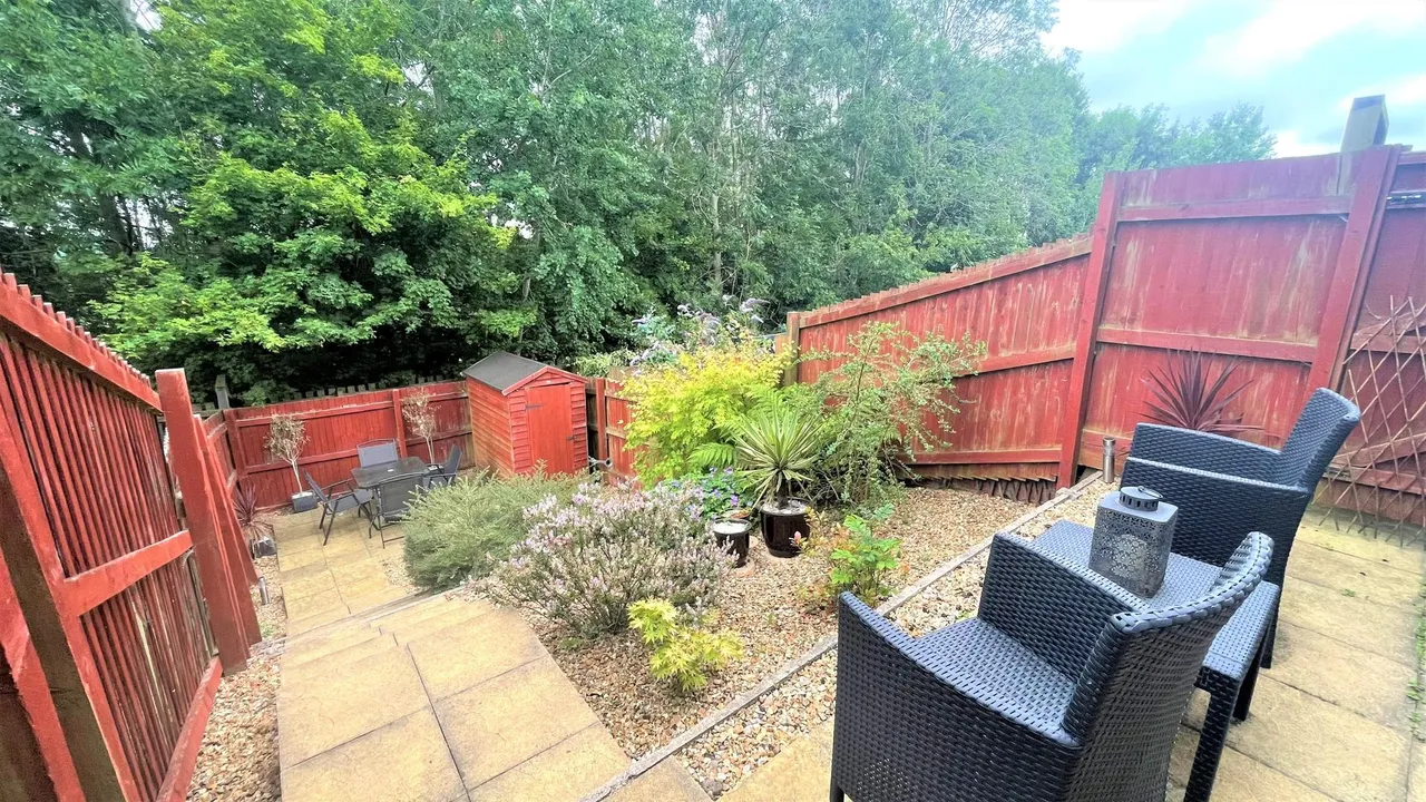 Great Row, View, ST5, photo 14