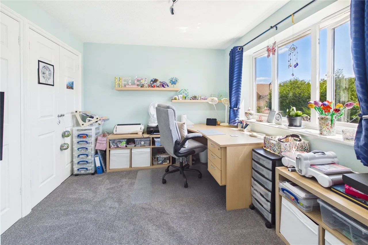 Buttercup Place, Thatcham, RG18, photo 16