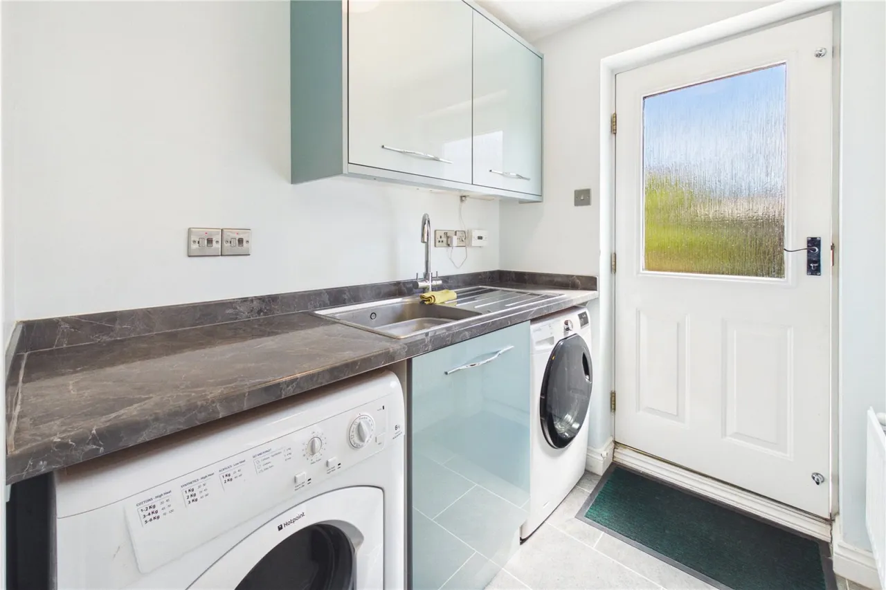 Buttercup Place, Thatcham, RG18, photo 8