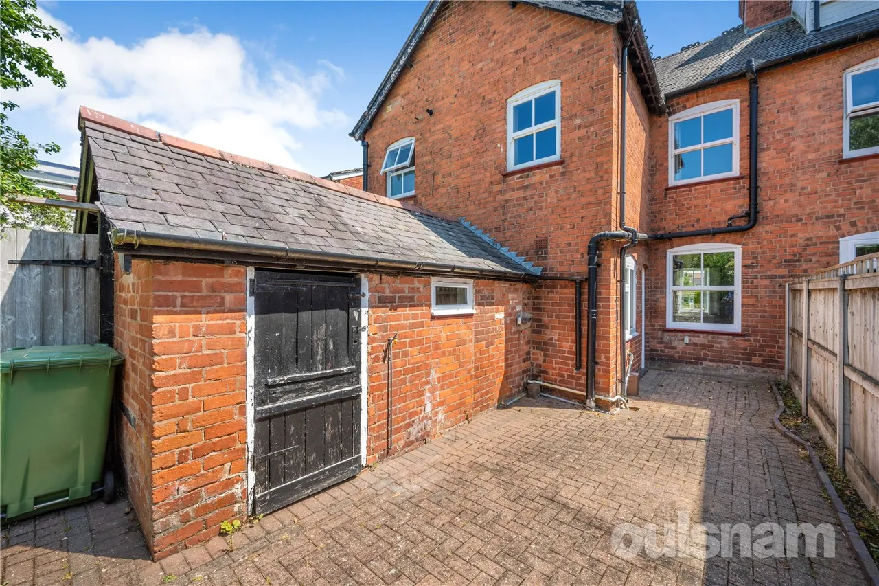 Hewell Road, Barnt Green, B45, photo 16
