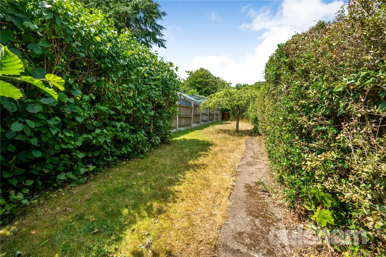 Hewell Road, Barnt Green, B45, photo 17
