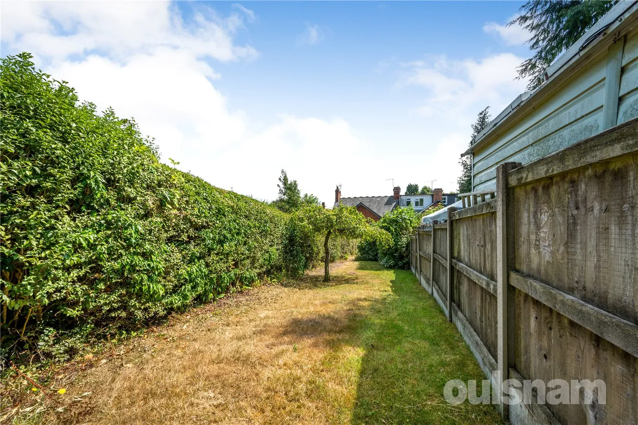 Hewell Road, Barnt Green, B45, photo 18