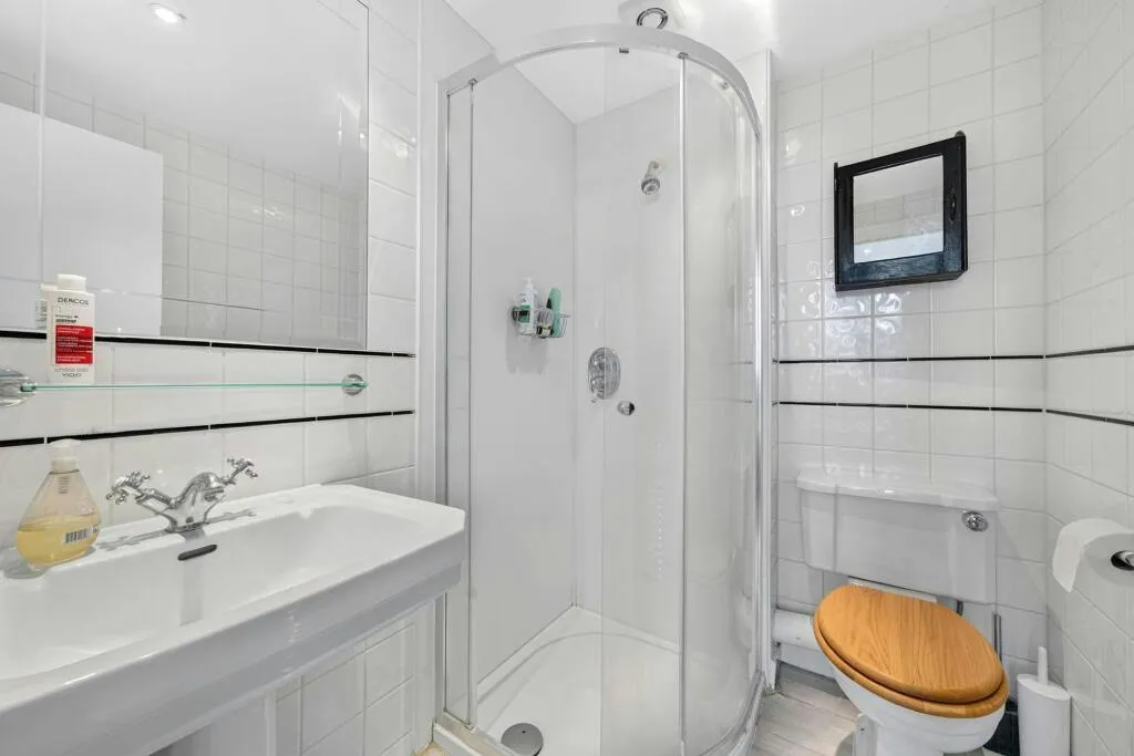 Bartholomew Close, London, EC1A, photo 11