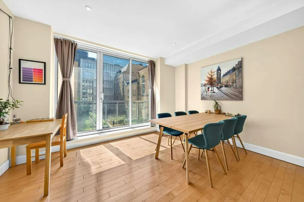 Bartholomew Close, London, EC1A, photo 5