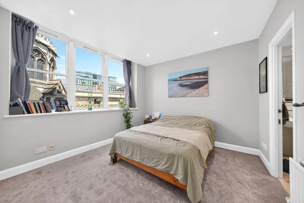 Bartholomew Close, London, EC1A, photo 4