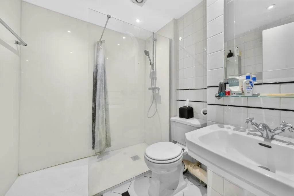 Bartholomew Close, London, EC1A, photo 12