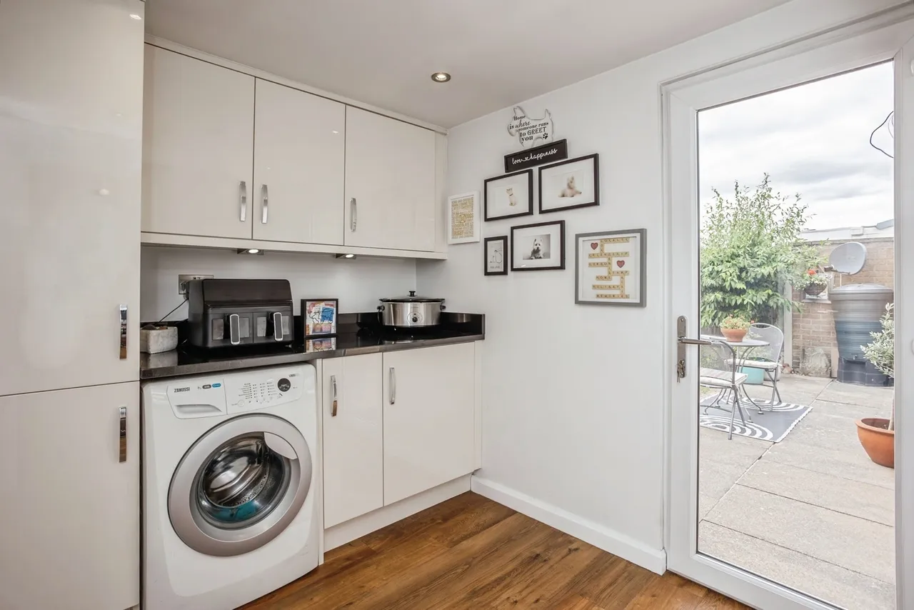 Sunnindale Drive, Tollerton, NG12, photo 13