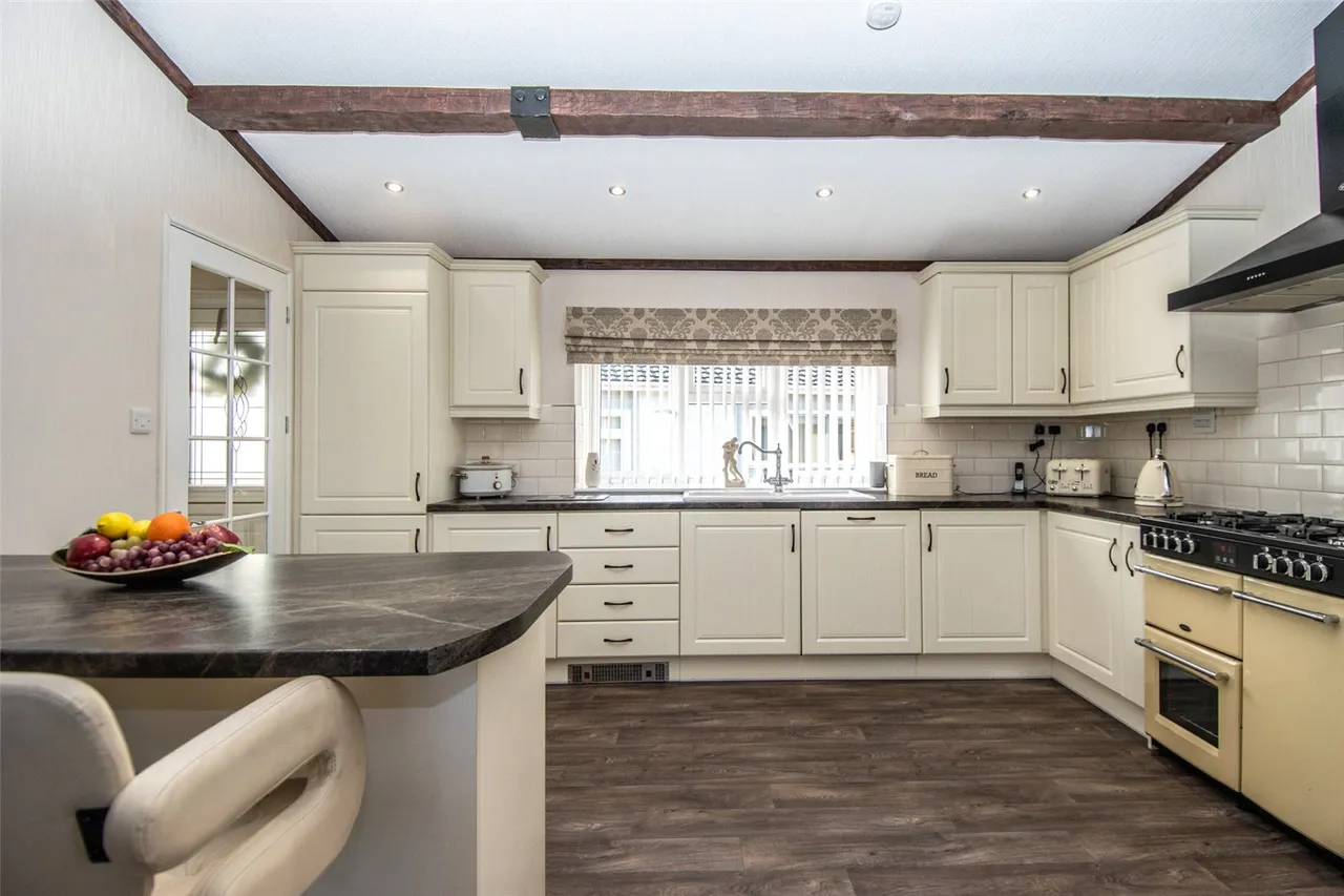 Station Road, Salford Priors, Evesham, Warwickshire, WR11 8UP, photo 2
