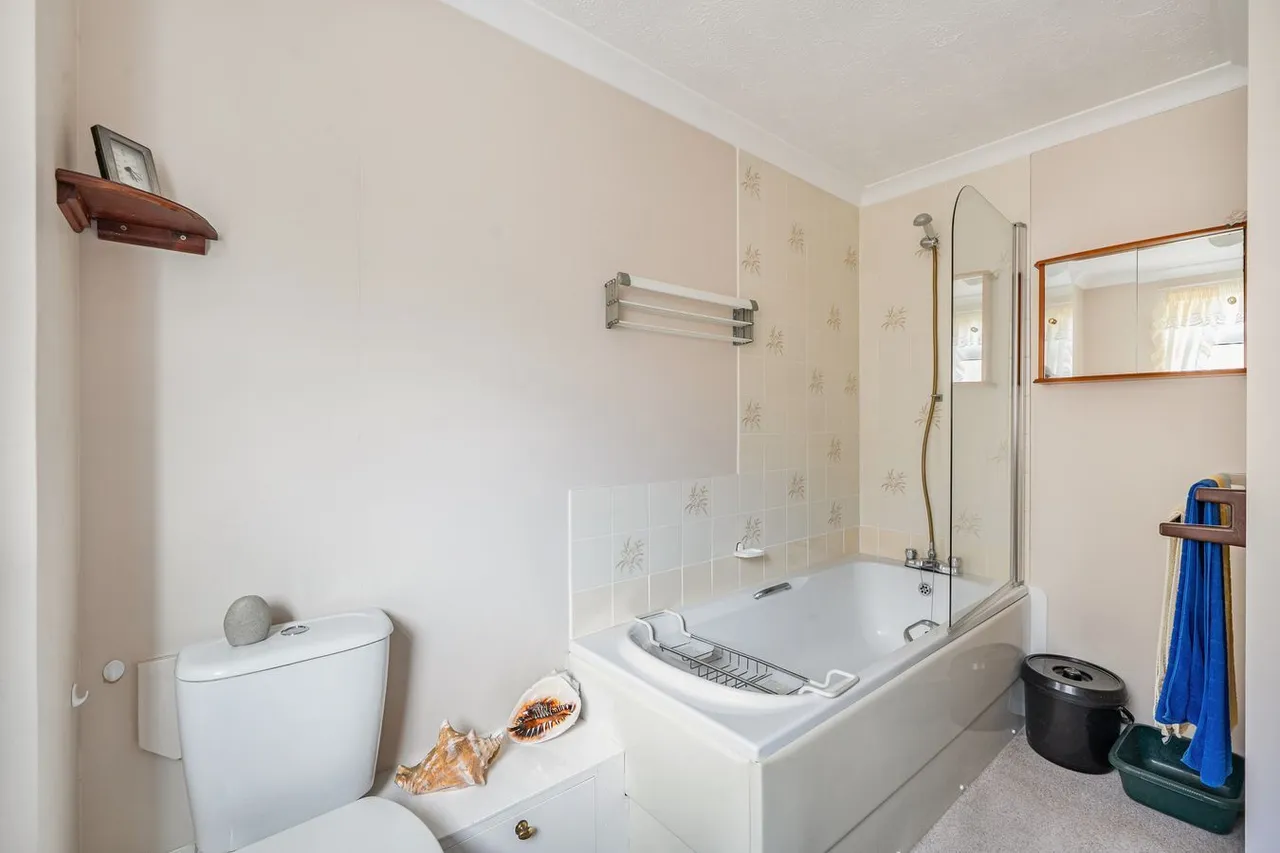South Bank, Castle Cary, BA7, photo 11