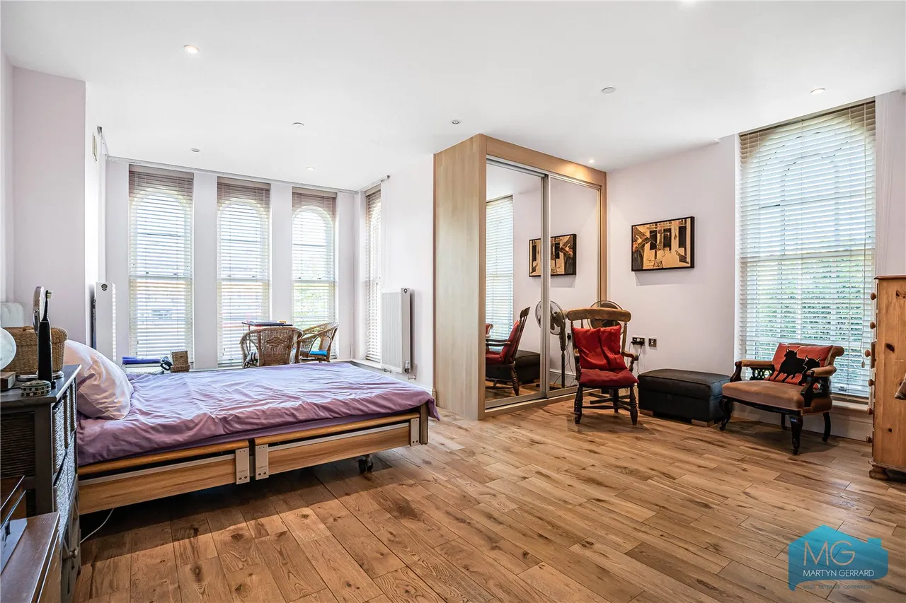 Royal Drive, Friern Barnet, N11, photo 6