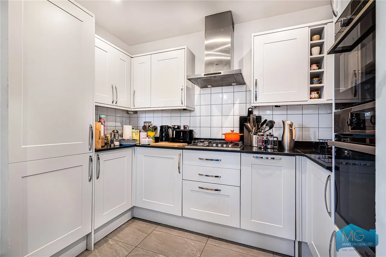 Royal Drive, Friern Barnet, N11, photo 4