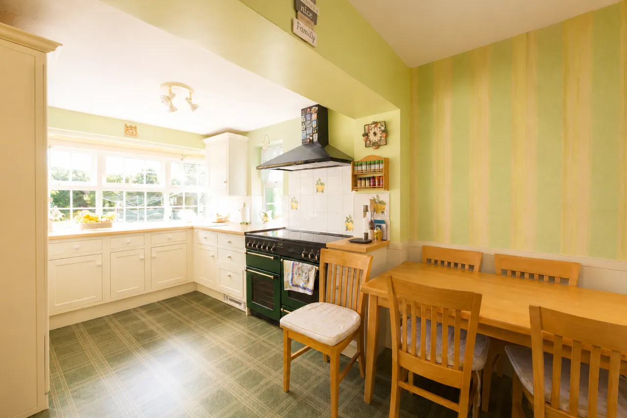 Fen Close, Shenfield, CM15, photo 9