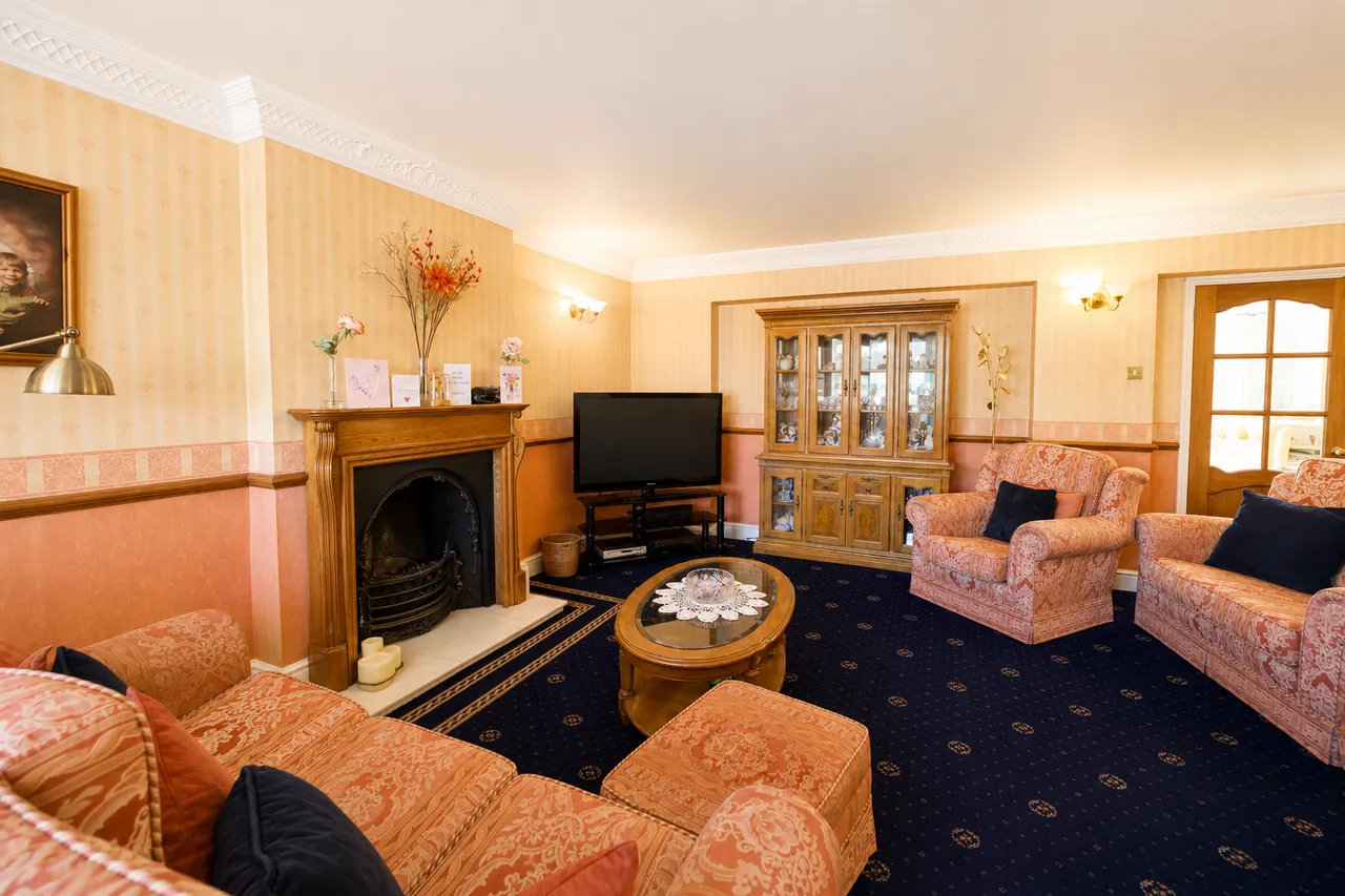 Fen Close, Shenfield, CM15, photo 13
