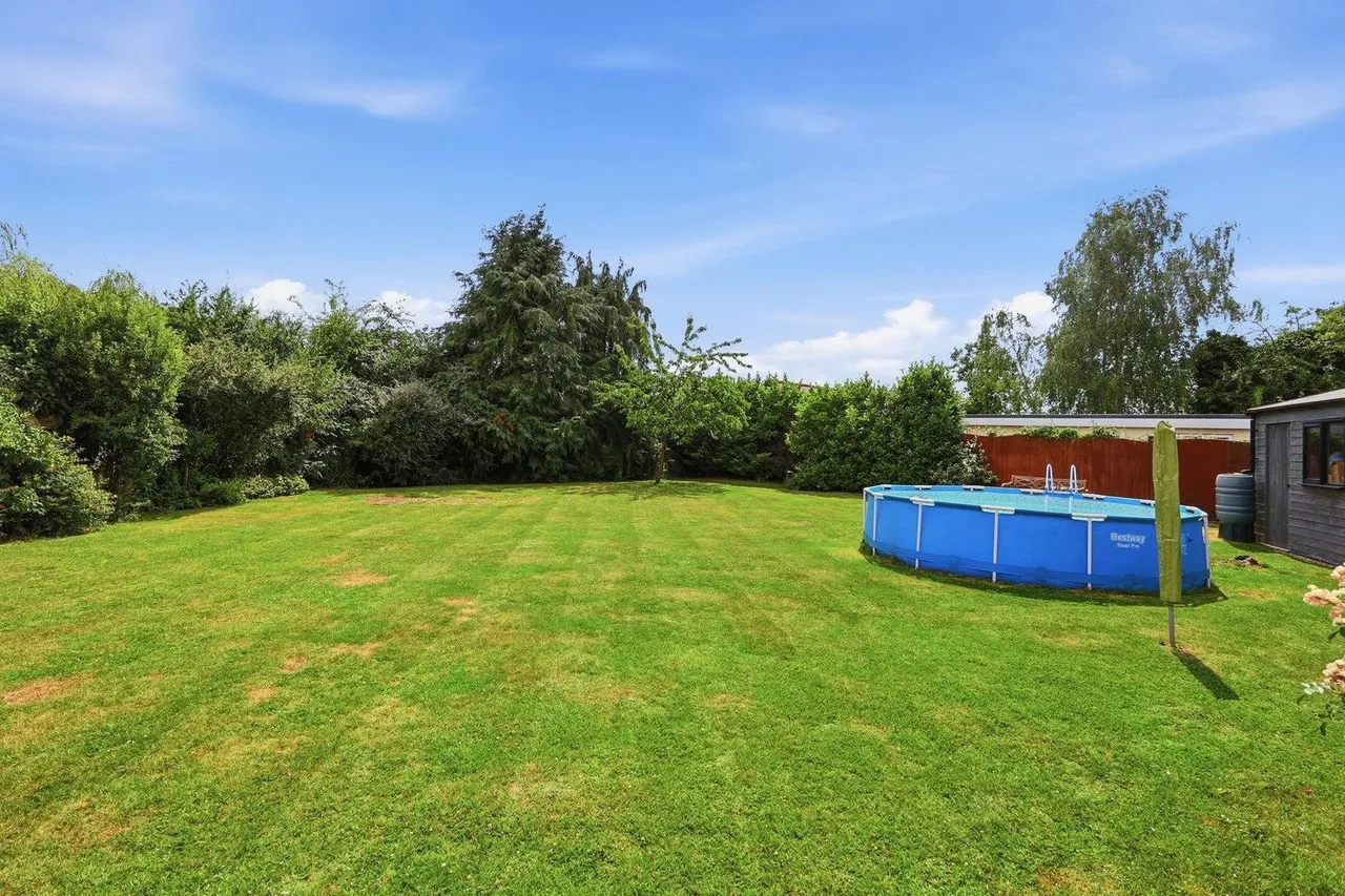 Fen Close, Shenfield, CM15, photo 21