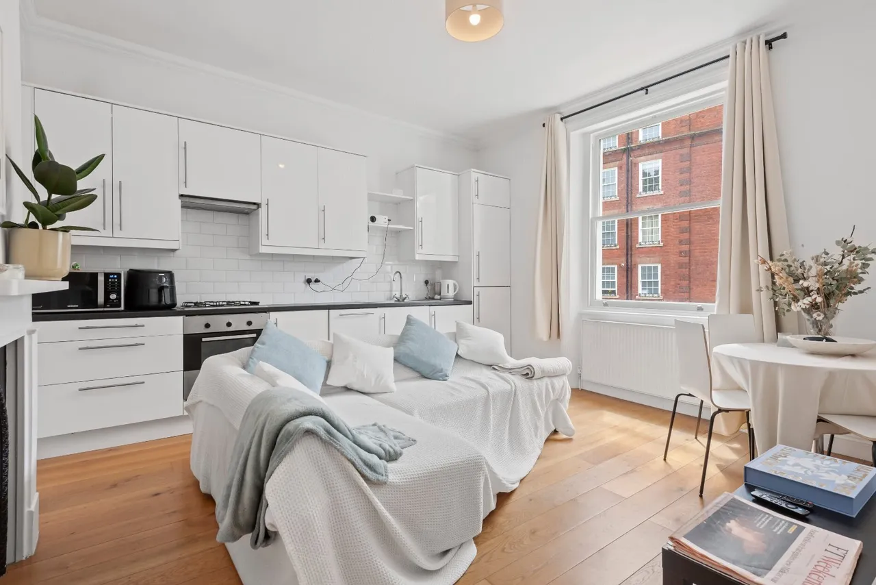 1 bed flat for sale, Avonmore Road, London, W14