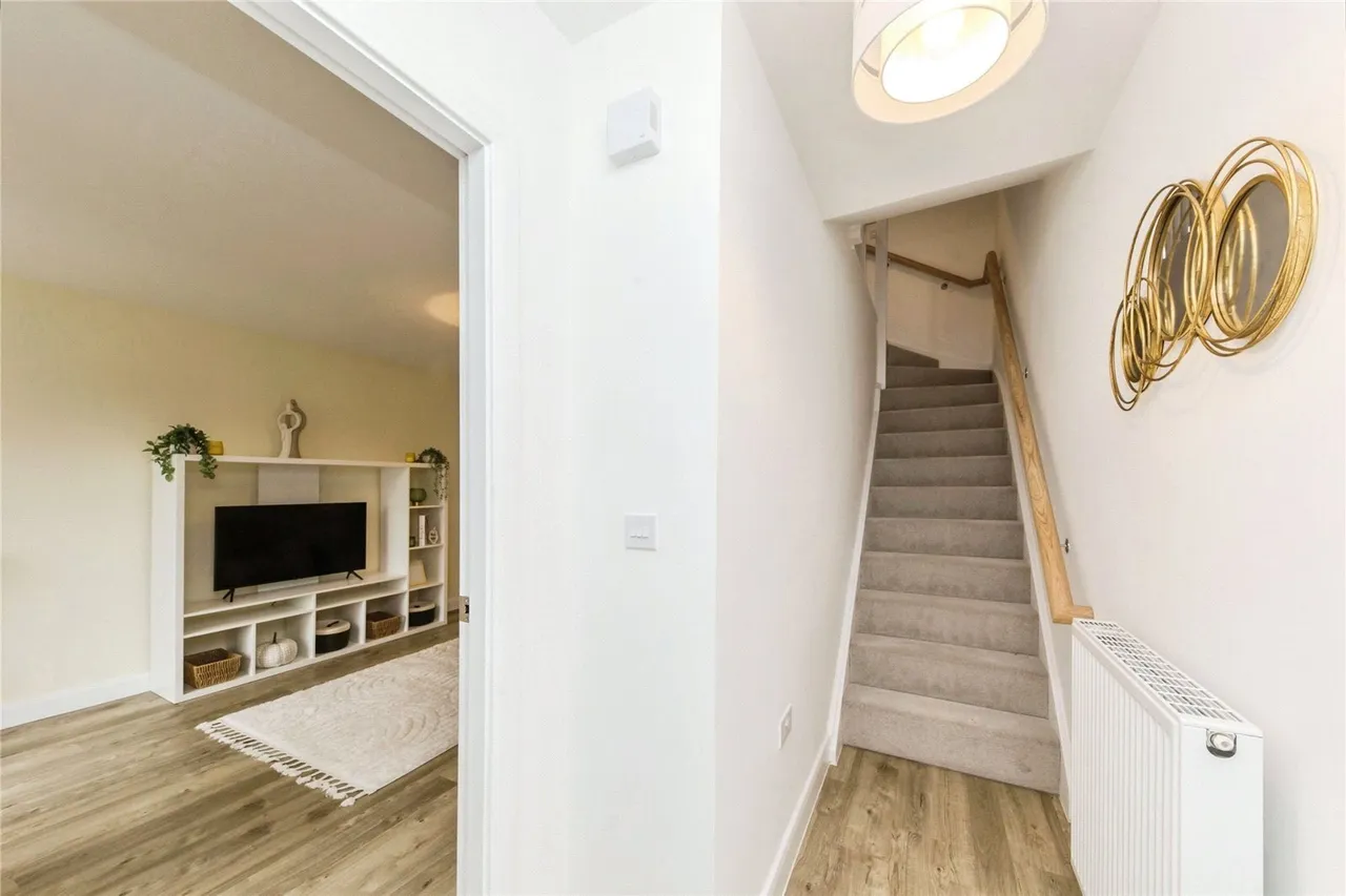 Nicholson Close, Macclesfield, Cheshire, SK10, photo 2