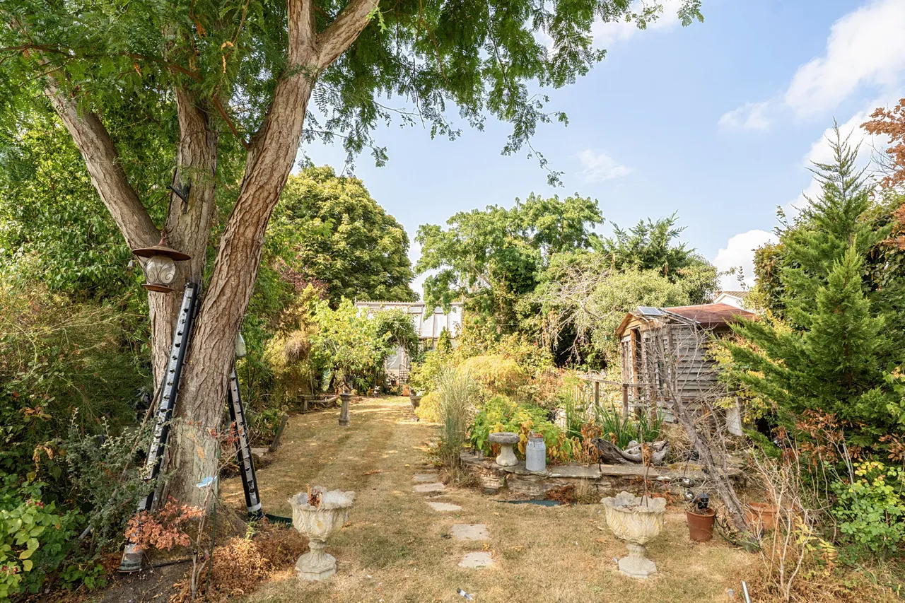 Woodhall Gate, Pinner, HA5, photo 10