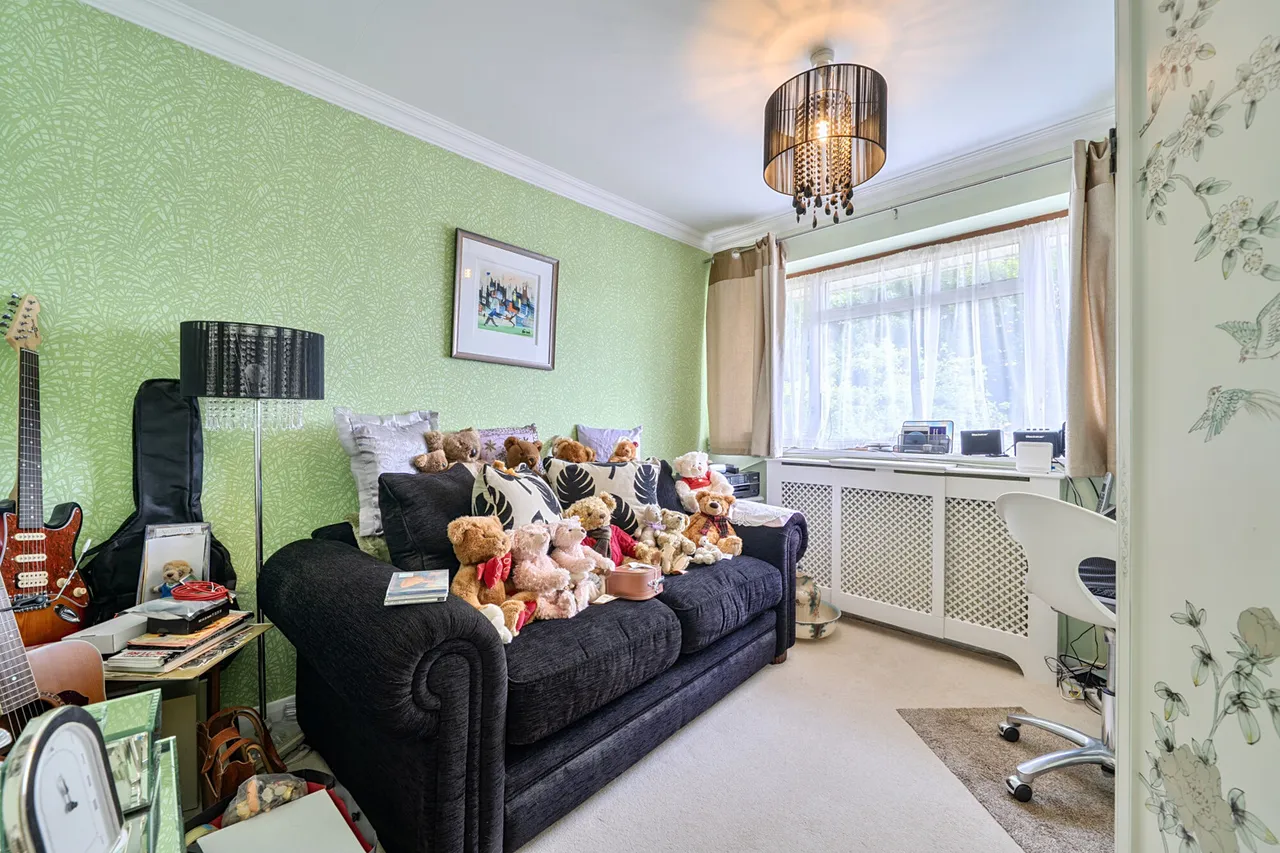 Woodhall Gate, Pinner, HA5, photo 7