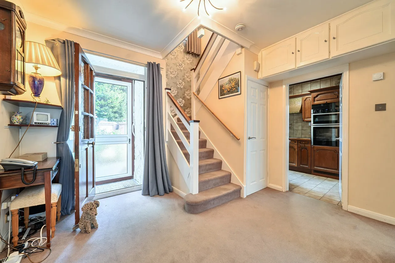 Woodhall Gate, Pinner, HA5, photo 16