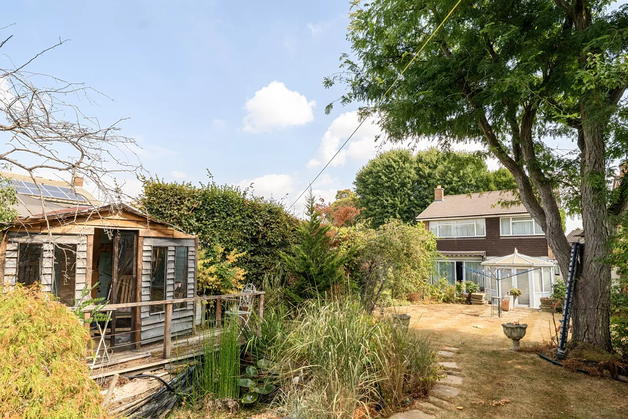 Woodhall Gate, Pinner, HA5, photo 9