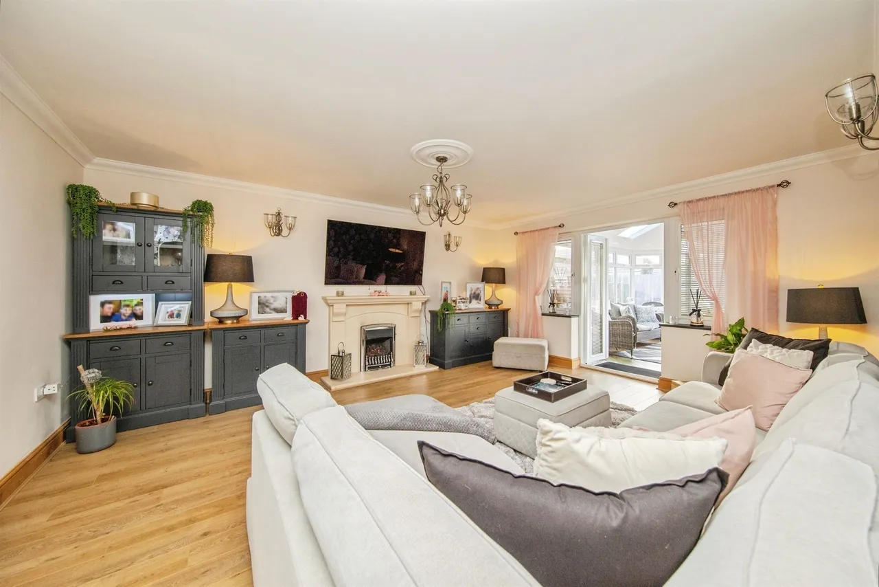 St. Johns Road, Clacton-On-Sea, photo 6