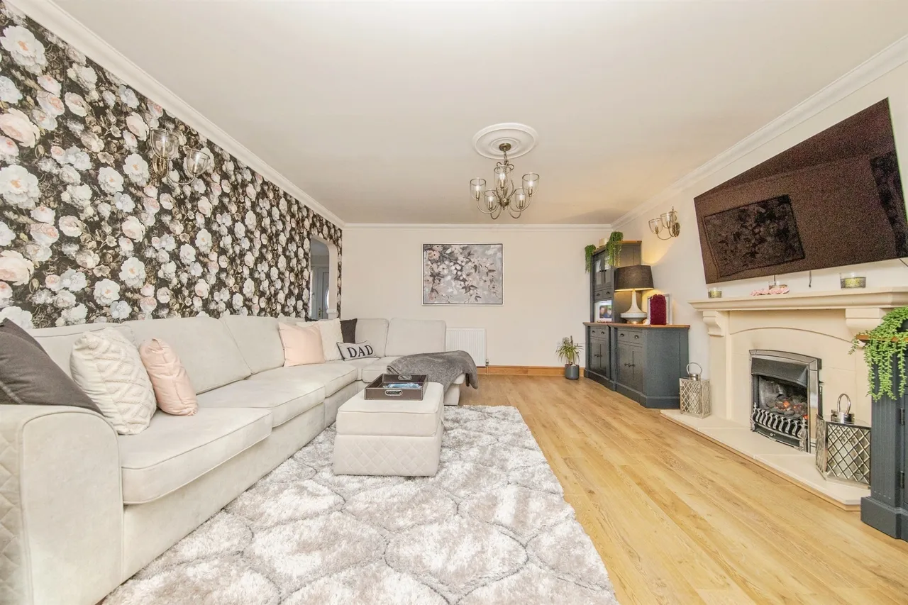 St. Johns Road, Clacton-On-Sea, photo 5