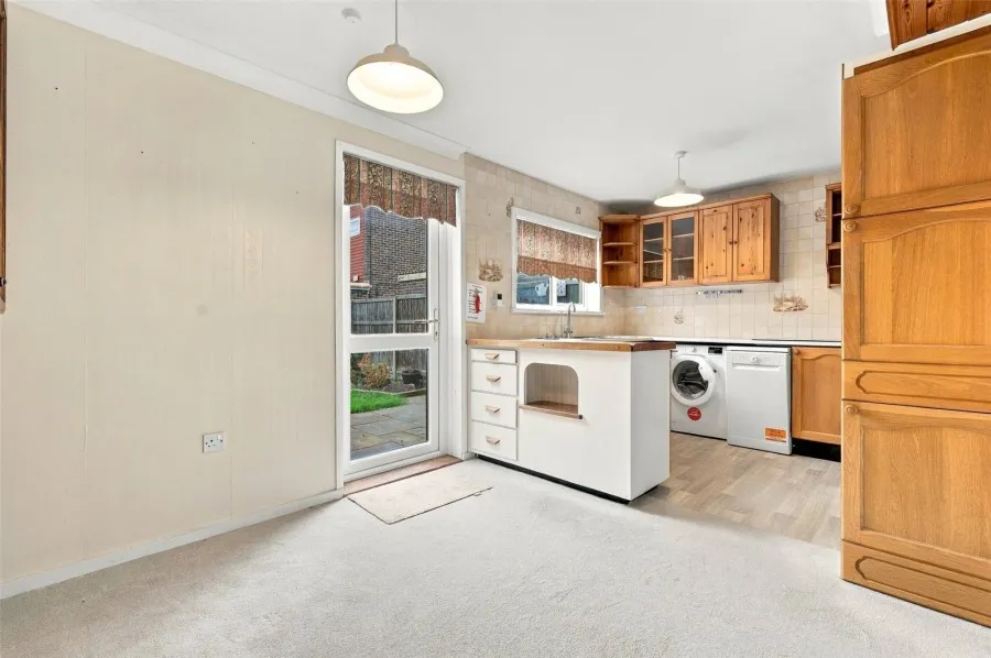 with 3 bedrooms in Harlow, CM19, photo 10