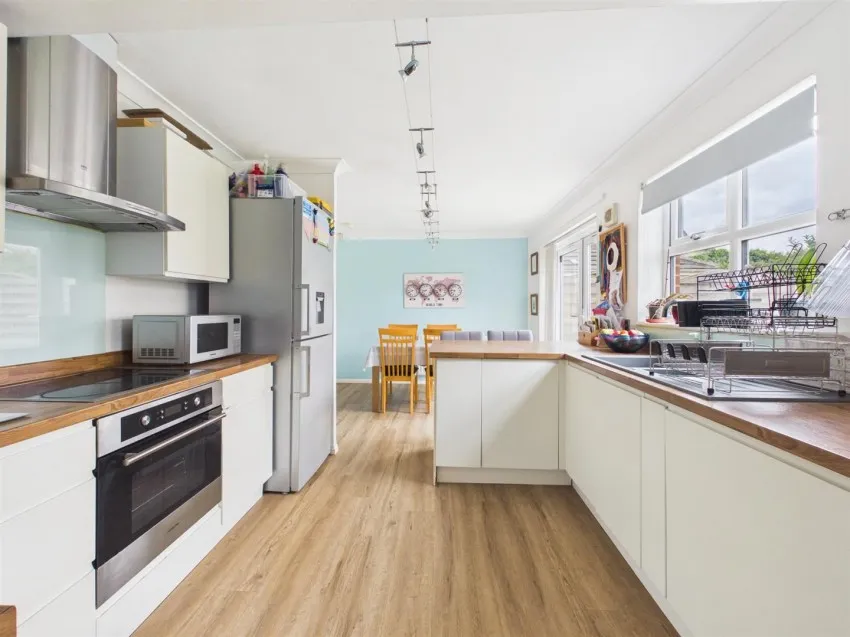 Grenville Close, Churchdown, photo 5