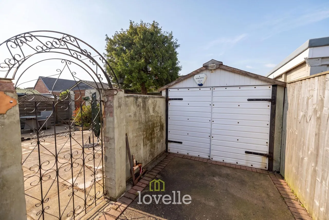 St. Johns Road, Humberston, DN36, photo 24