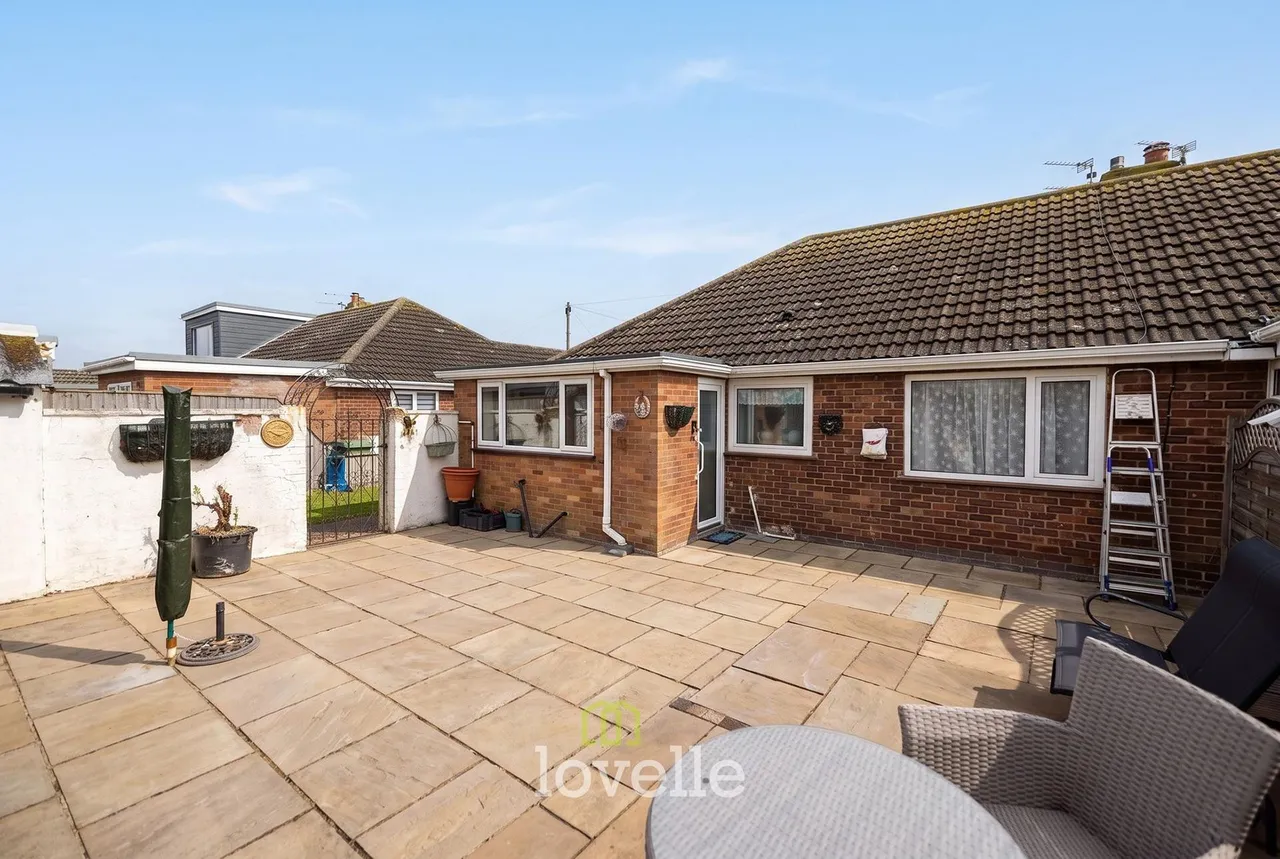 St. Johns Road, Humberston, DN36, photo 23