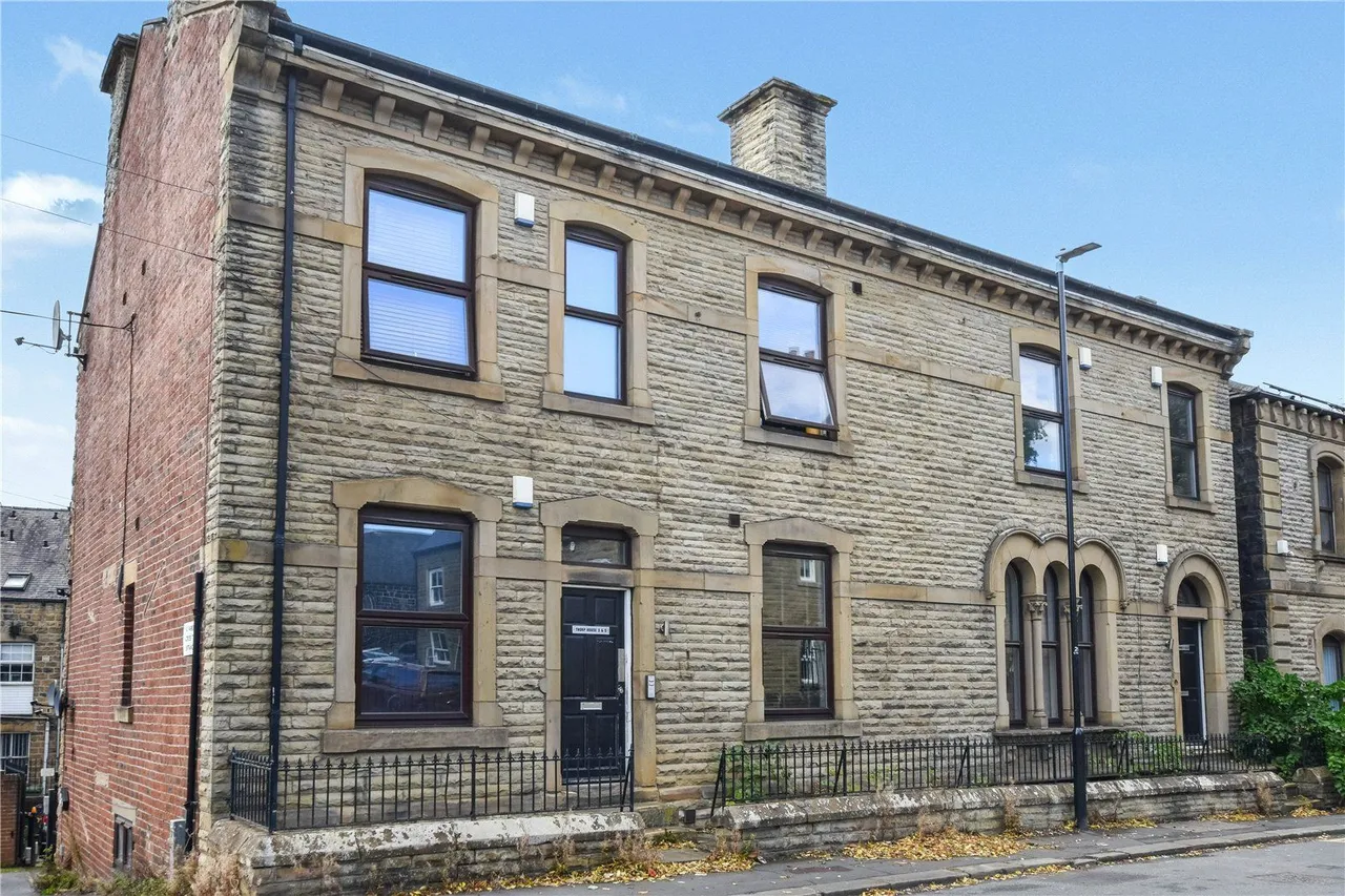 Commercial Street, Leeds, LS27, photo 9