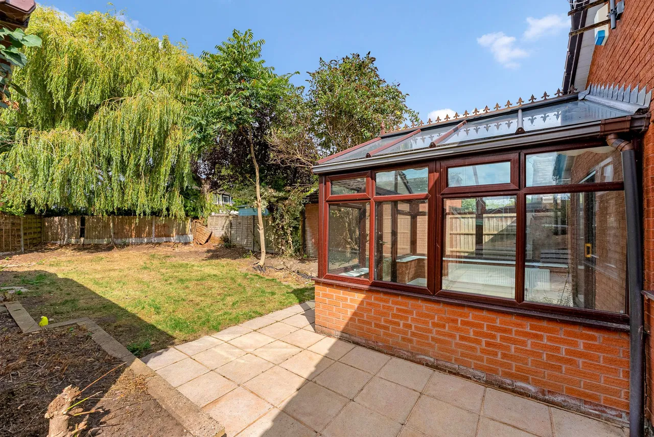 Avebury Close, Widnes, Widnes, WA8 3SF, photo 24