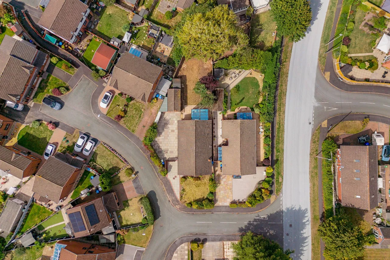 Avebury Close, Widnes, Widnes, WA8 3SF, photo 26