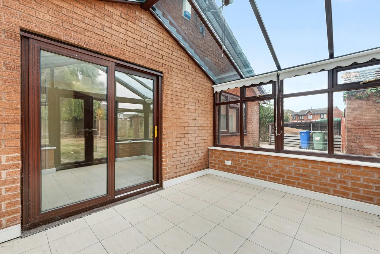 Avebury Close, Widnes, Widnes, WA8 3SF, photo 5