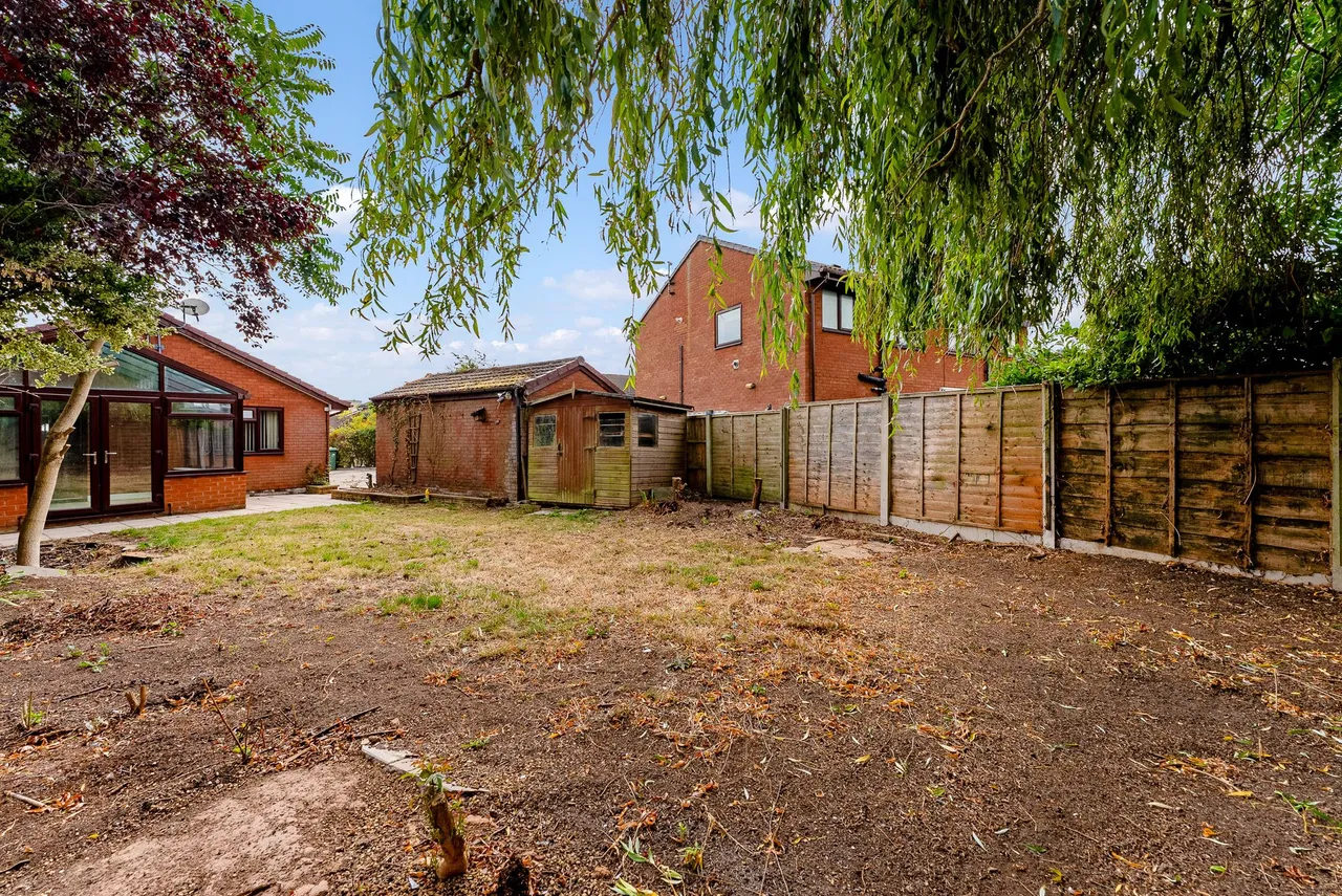 Avebury Close, Widnes, Widnes, WA8 3SF, photo 25
