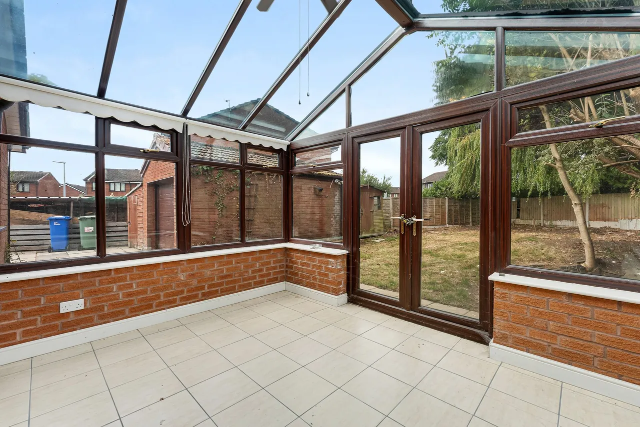 Avebury Close, Widnes, Widnes, WA8 3SF, photo 4