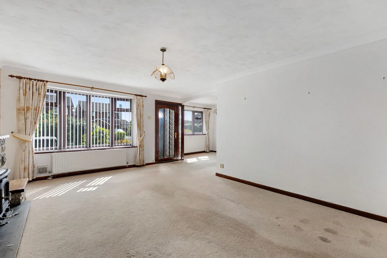 Avebury Close, Widnes, Widnes, WA8 3SF, photo 8