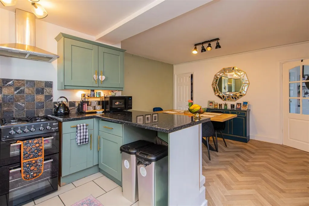 Belvedere Road, Kettering, photo 8
