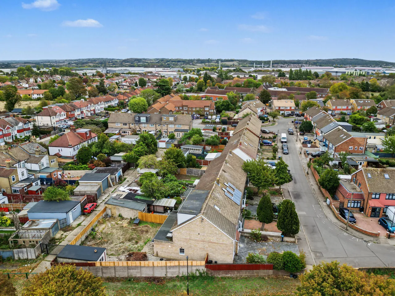 Ambleside Crescent, Enfield, EN3, photo 31