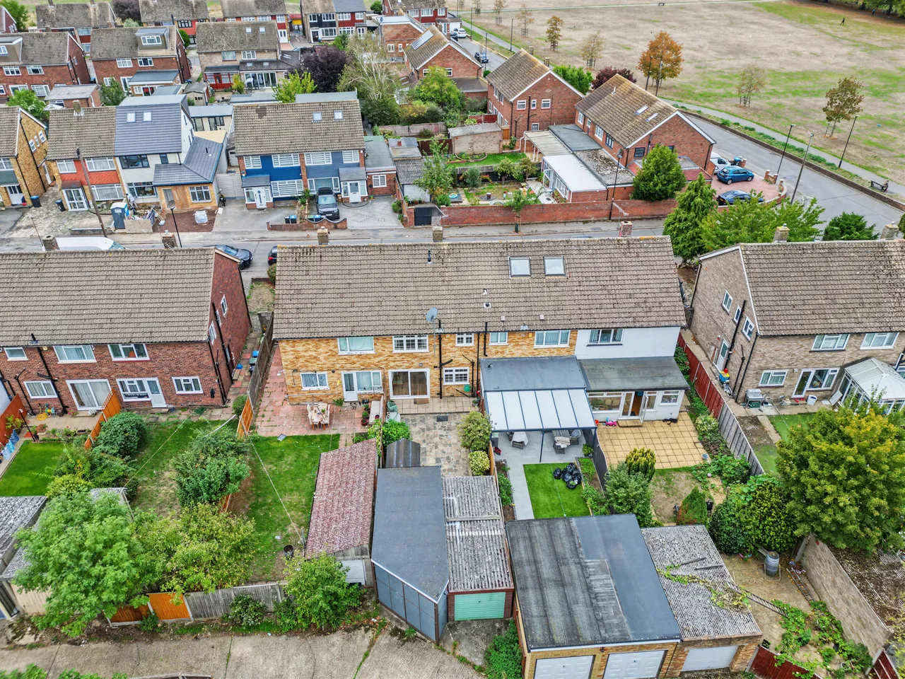 Ambleside Crescent, Enfield, EN3, photo 26