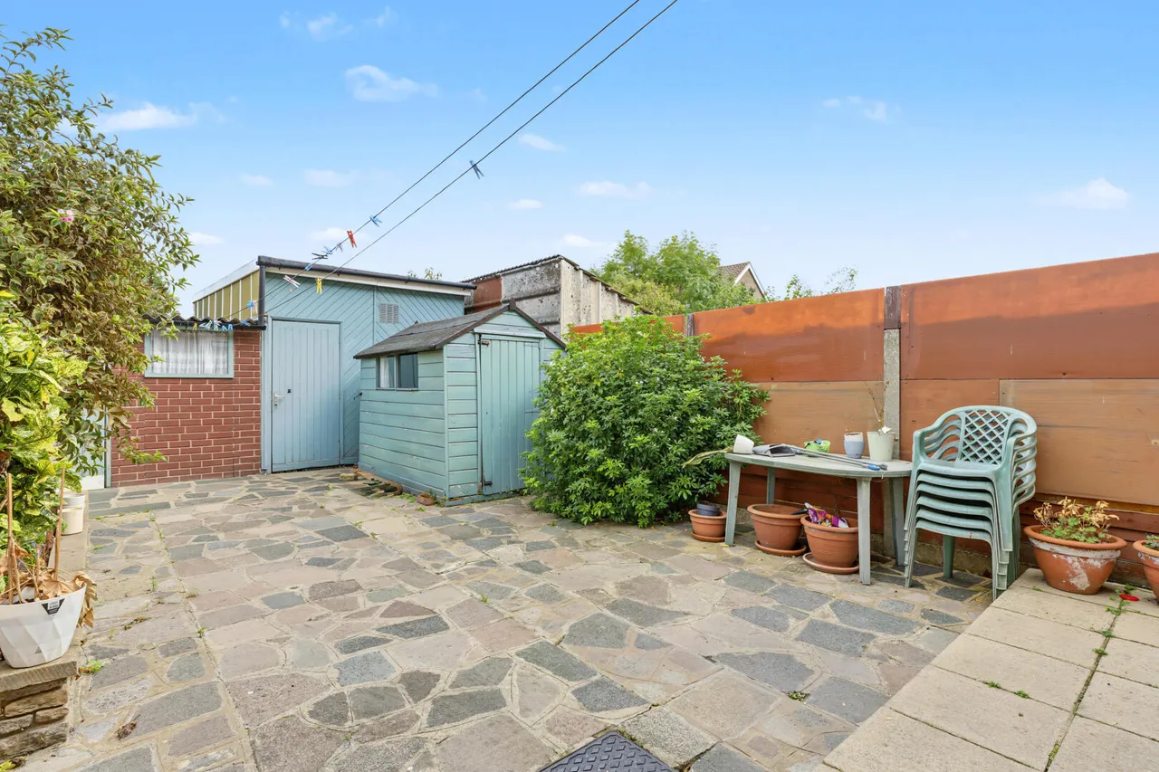 Ambleside Crescent, Enfield, EN3, photo 21